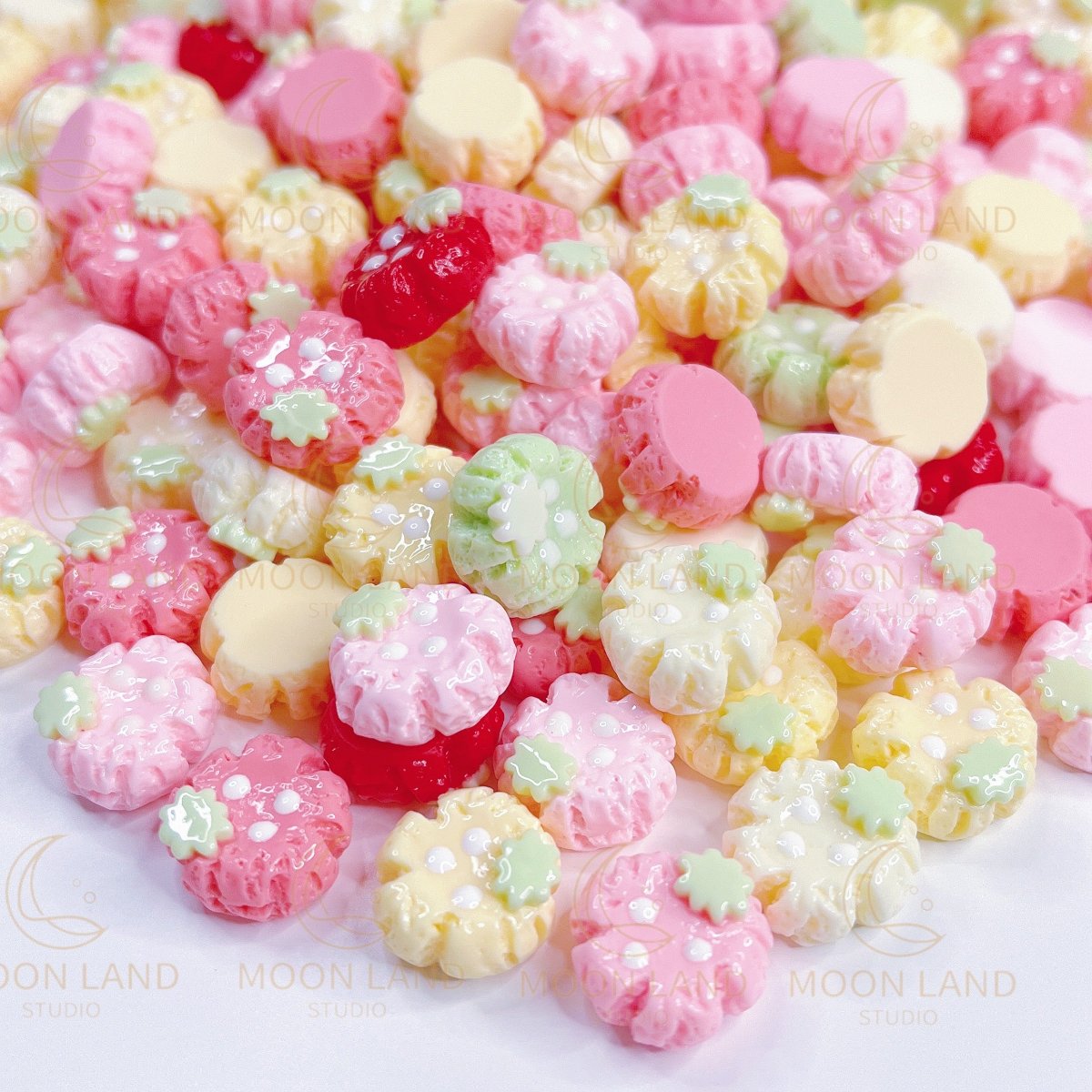Strawberry Cookie Crumbs - Minis