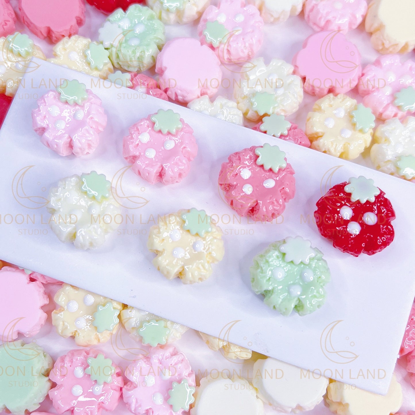 Strawberry Cookie Crumbs - Minis