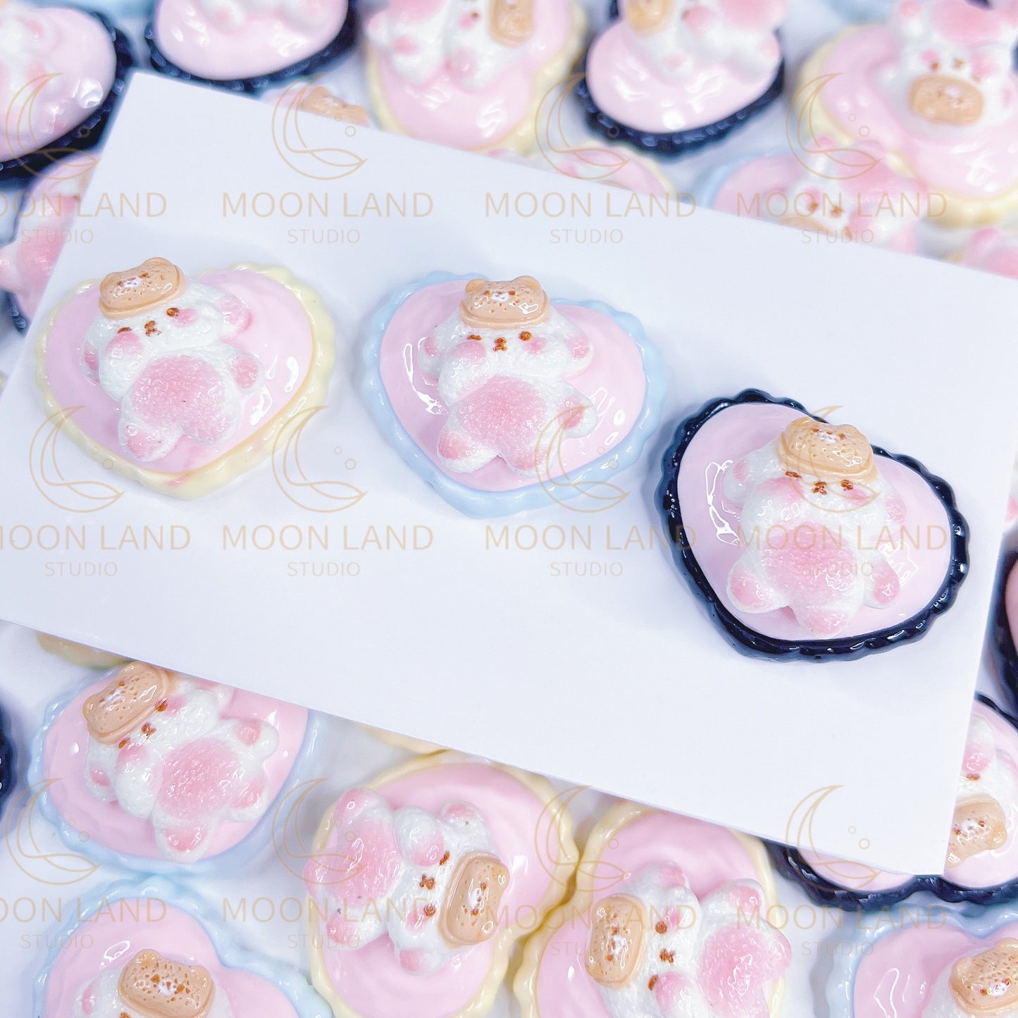 Moon Pup - Sleepy Nib